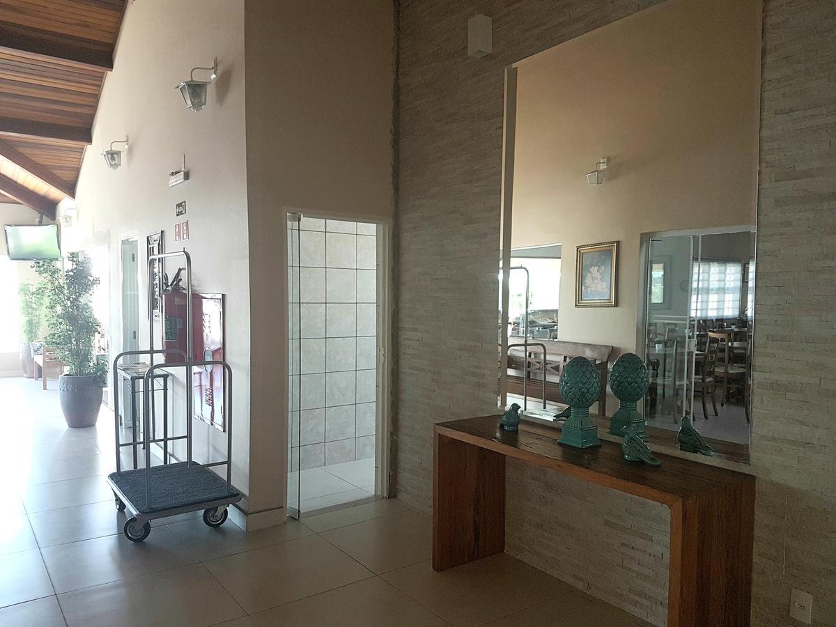 Hotel Portal Das Aguas Жагуариуна Экстерьер фото