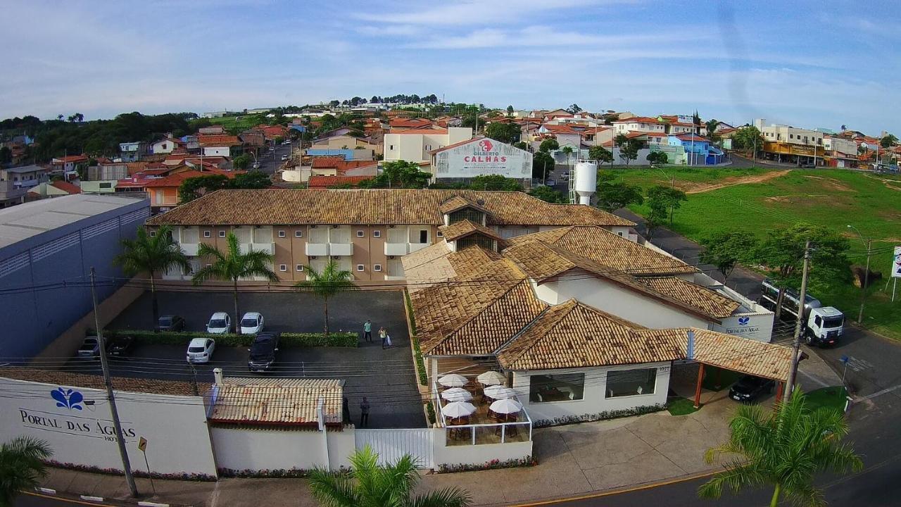Hotel Portal Das Aguas Жагуариуна Экстерьер фото