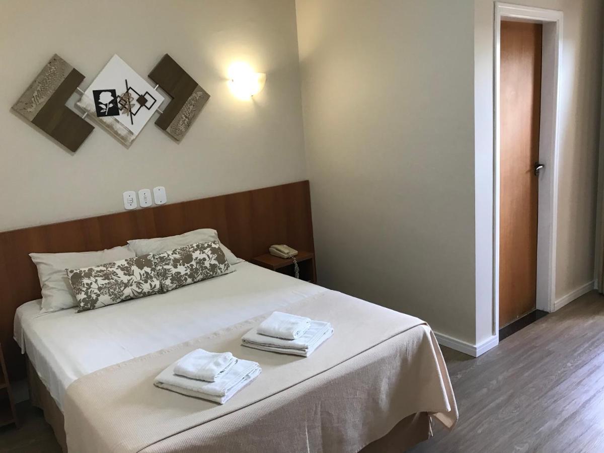 Hotel Portal Das Aguas Жагуариуна Экстерьер фото